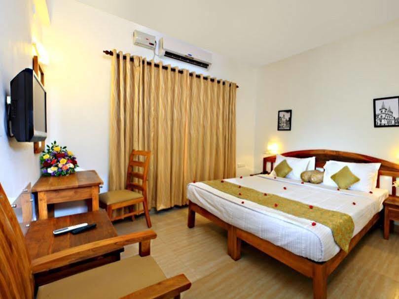 Abad Pepper Route Hotel Kochi Luaran gambar